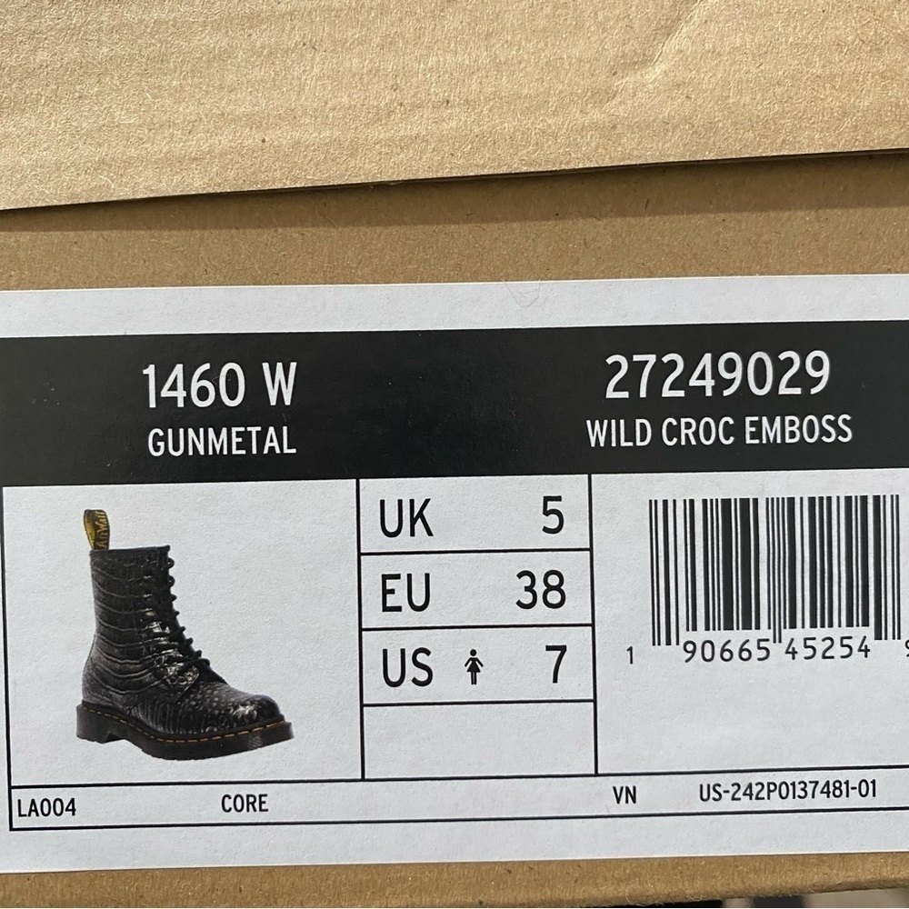 Dr Martens 1460 Wild Croc Emboss Boots - Picture 9 of 9